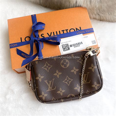 lv mini pochette mon monogram